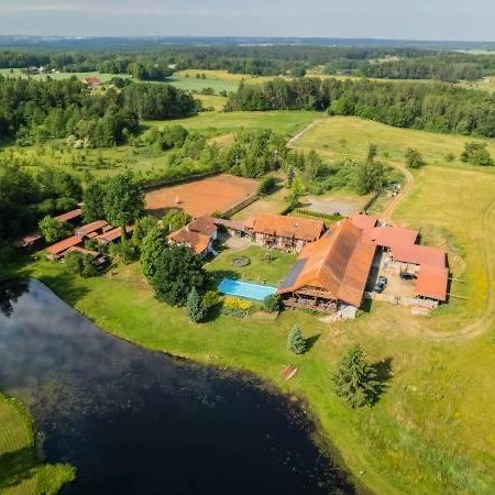 Agroturystyka "Dworek U Pelcow" Ryn  Exterior foto