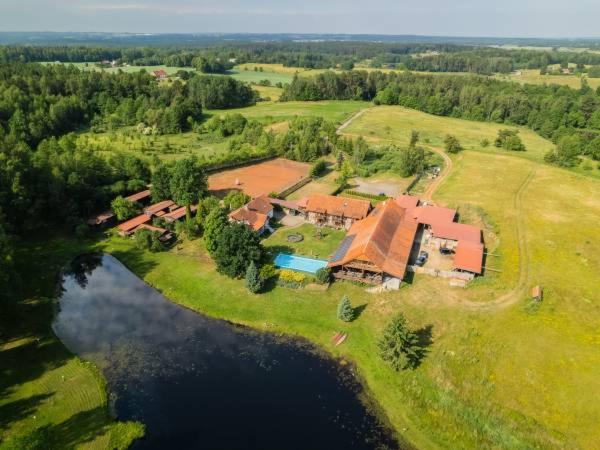Agroturystyka "Dworek U Pelcow" Ryn  Exterior foto