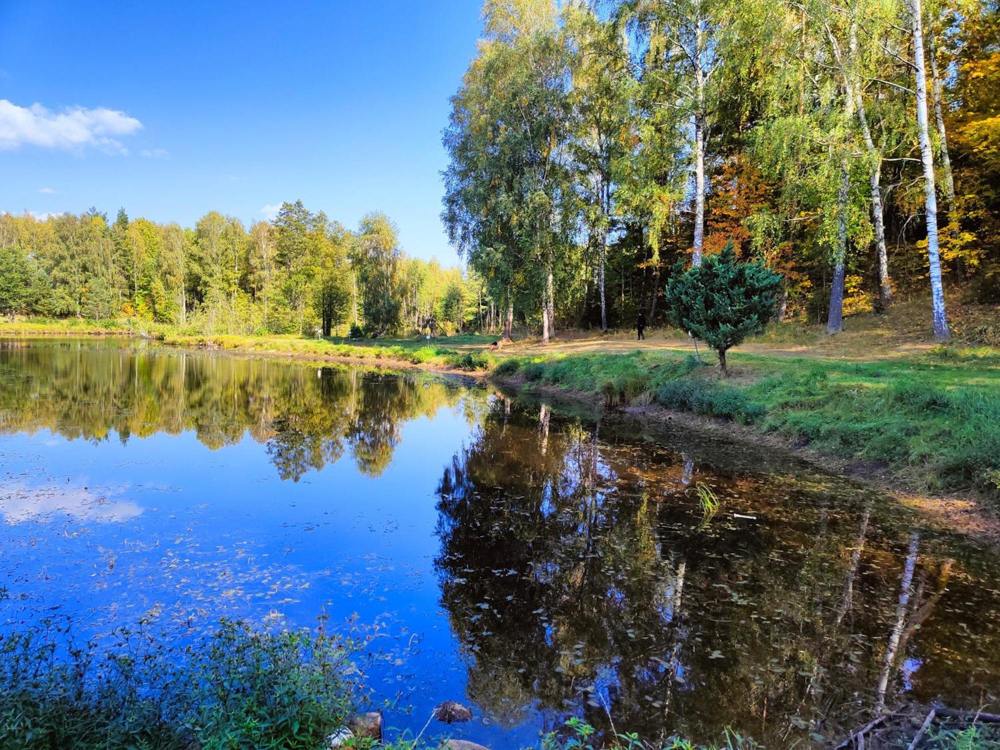 Agroturystyka "Dworek U Pelcow" Ryn  Exterior foto